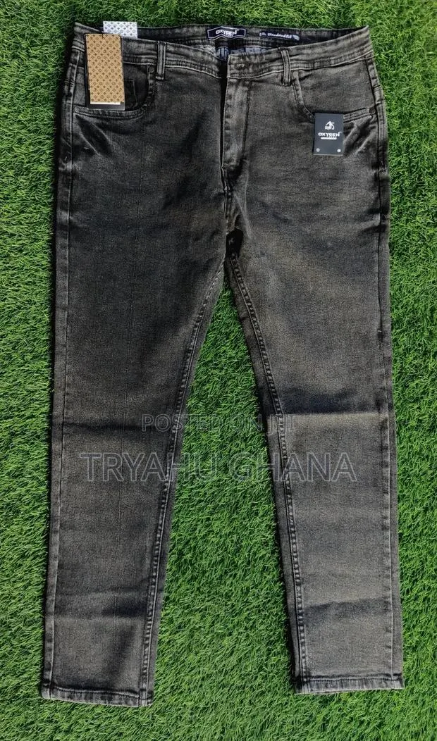 Top Quality Faded Ash Oxygen Stock Jeans for Sale · Photo 1