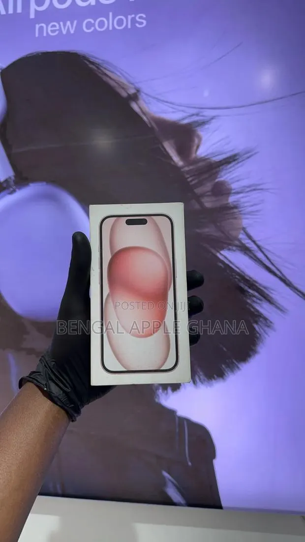 New Apple iPhone 15 128 GB Pink · Photo 1