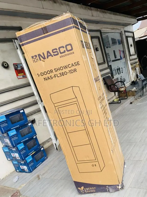 Super Sleek Nasco NAS-FL360-1DR 298-Liter Single-Door Display · Photo 1