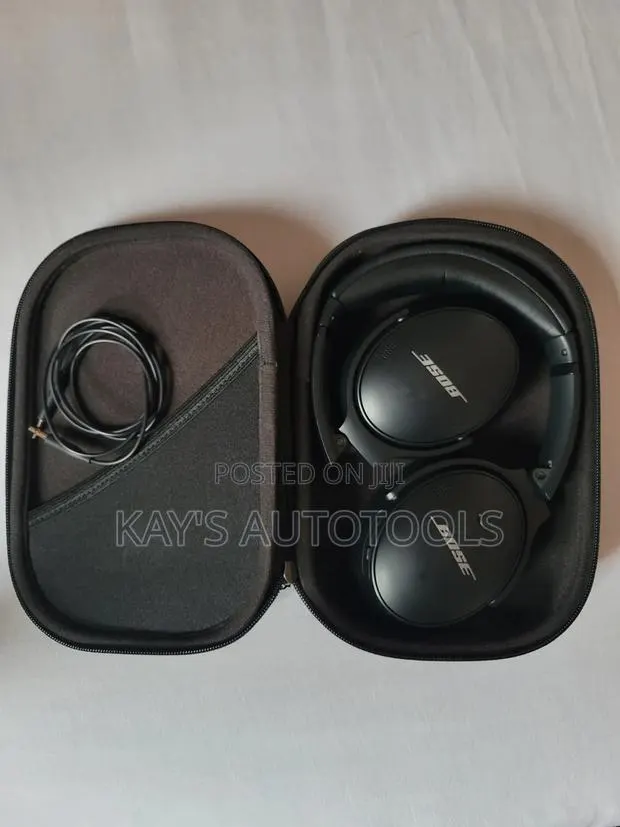 Original Bose Quiet Comfort QC35 Heaphones · Photo 1