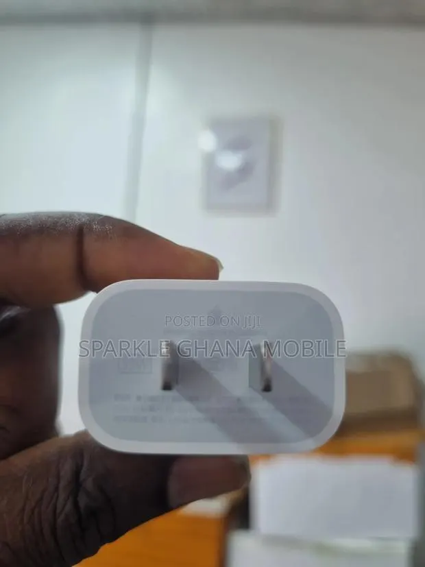 Original Apple 35w Usb-C Power Adapter · Photo 1