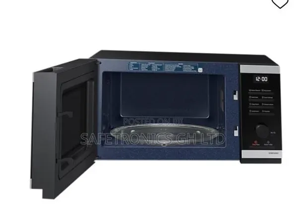 Lastest Black Samsung Microwave Grill Triple Distribution System 23l · Photo 1