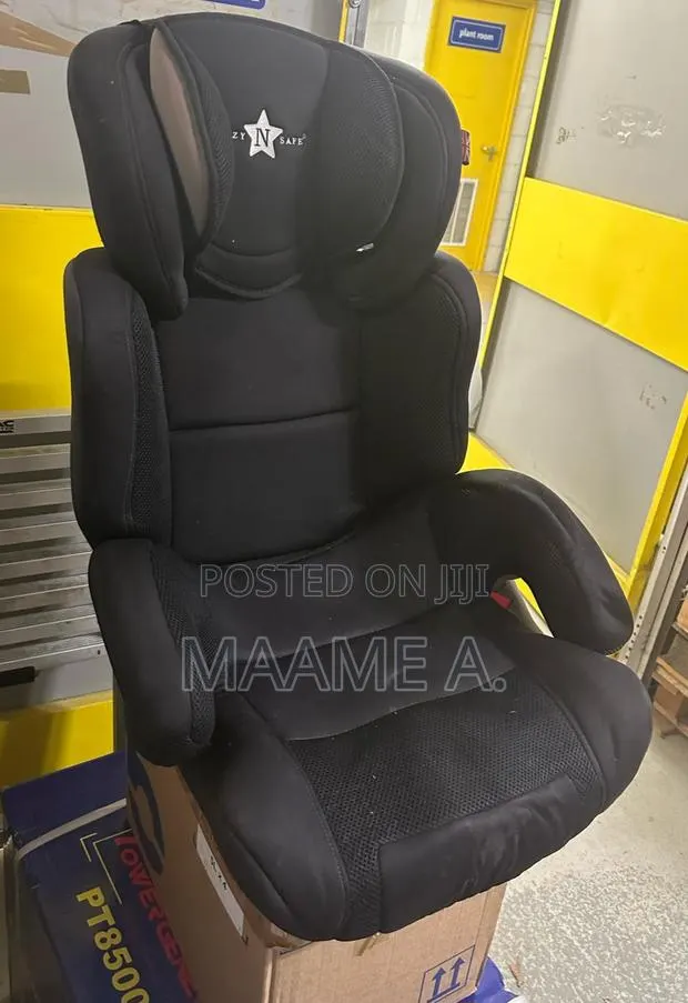 Cozy N Safe Child Car Seat, · Photo 1