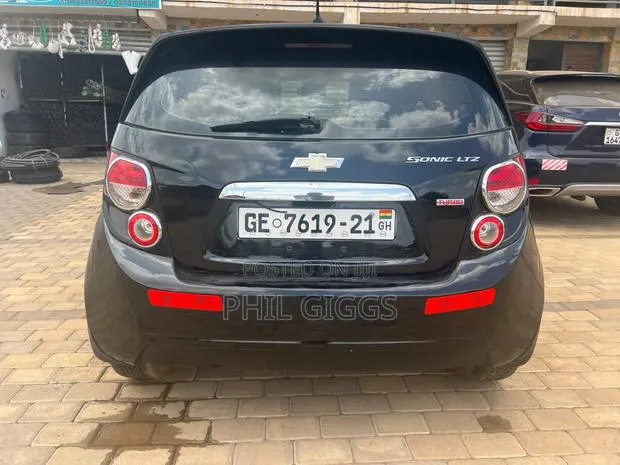 Chevrolet Sonic 1LT 2012 Black · Photo 1
