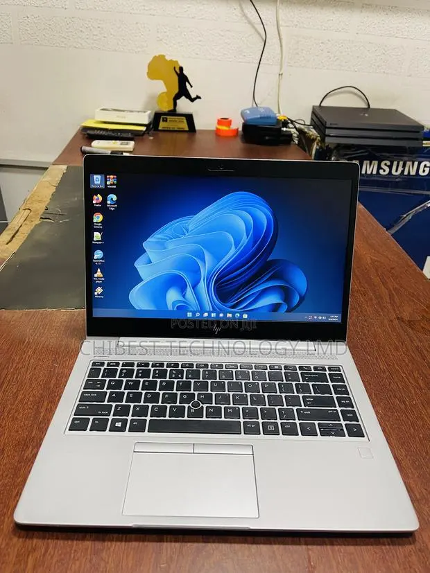 Laptop HP EliteBook 745 G5 8GB AMD Ryzen 5 SSD 256GB · Photo 2