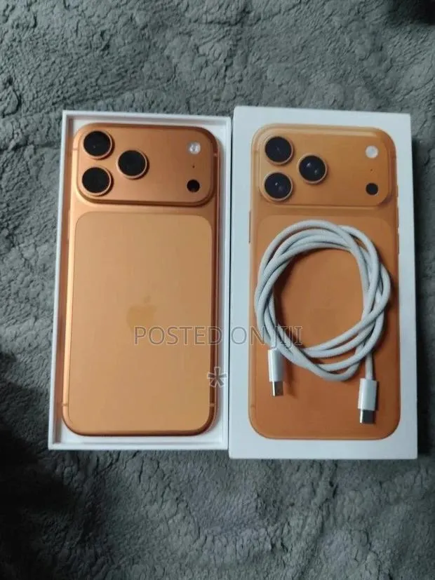 Apple iPhone 17 Pro Max 512 GB Orange · Photo 1