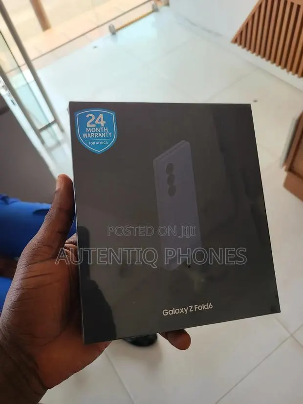 New Samsung Galaxy Z Fold6 256 GB Blue · Photo 1