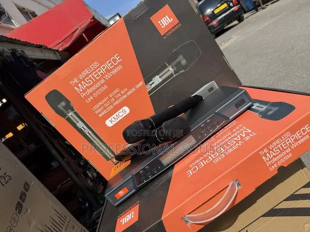 JBL KMC9, a Professional Dual-Channel UHF Wireless Microphone System.