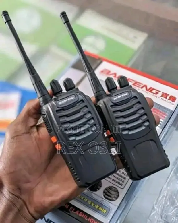 Walkie Talkie · Photo 1