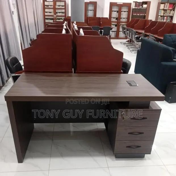 Personal Office Desk · Photo 1