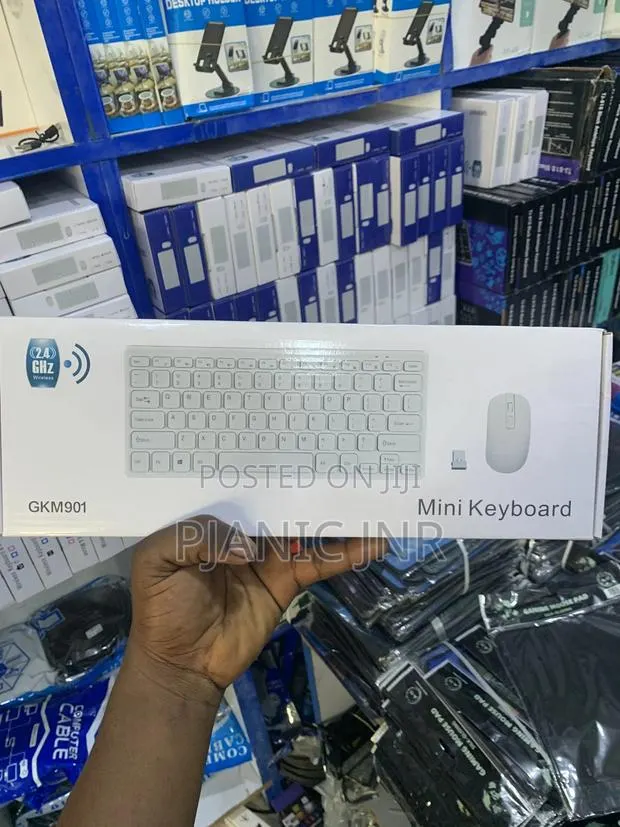 Wireless Keyboard With Mouse · Photo 1