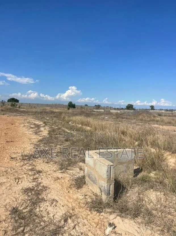Modern Price Offers on Plots at Prampram Beach Lane · Photo 1