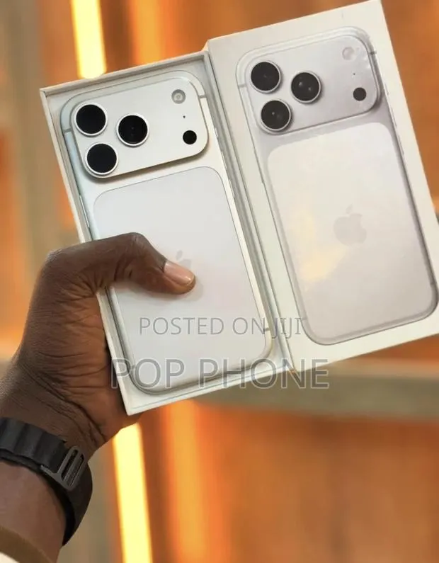 New Apple iPhone 17 Pro 256 GB Silver · Photo 1