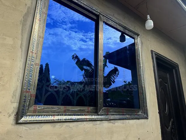 Glass Windows · Photo 1