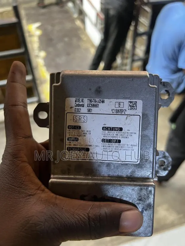 Honda Accord 2018-2022 SRS Airbag Control Board · Photo 1