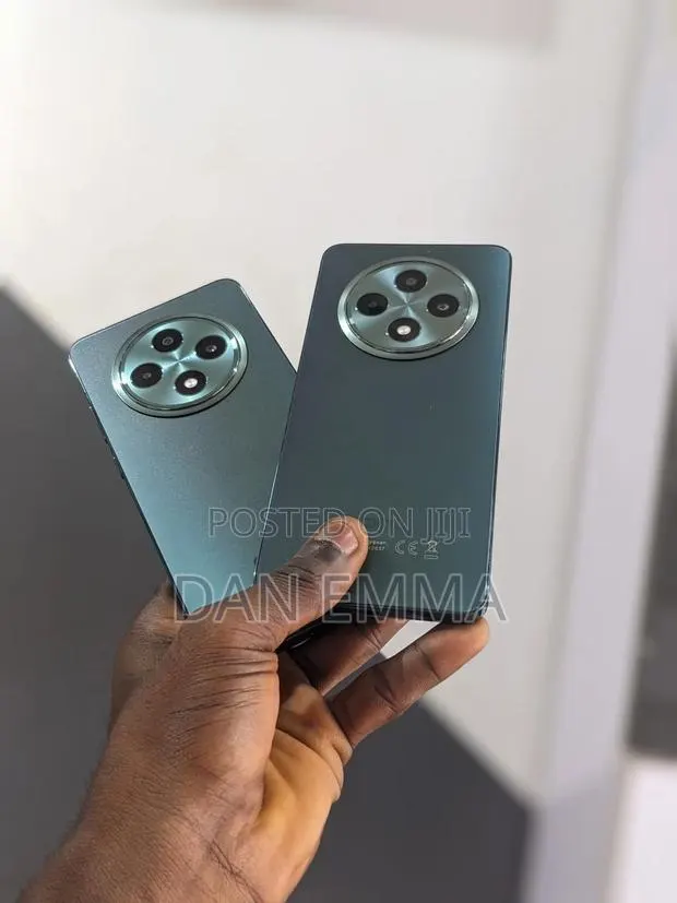 New Oppo Reno 12 5G 256 GB Green · Photo 1