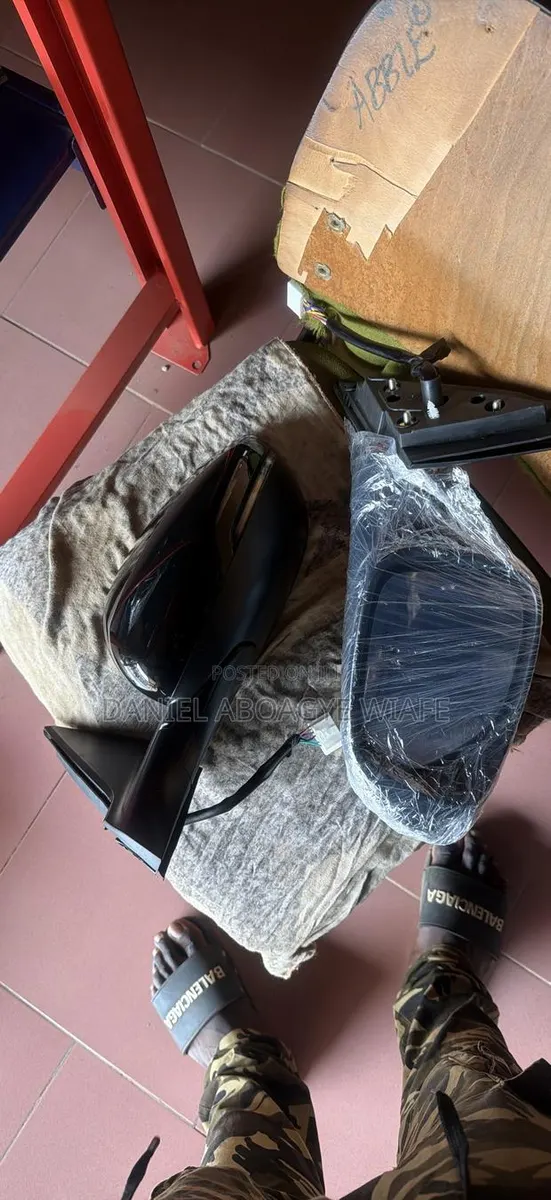 Honda Accord 2018 Side Mirrors · Photo 1