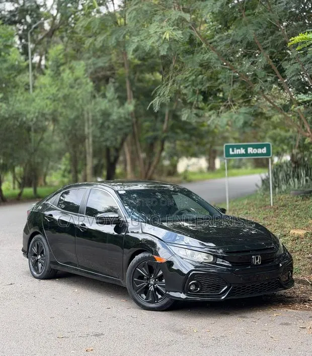 Honda Civic EX Hatchback 2019 Blue · Photo 1