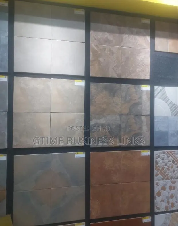 30x30cm Floor Tiles · Photo 1
