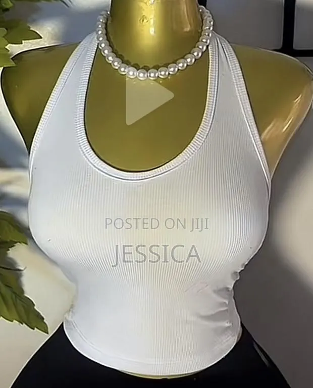 Halter Neck Top · Photo 1