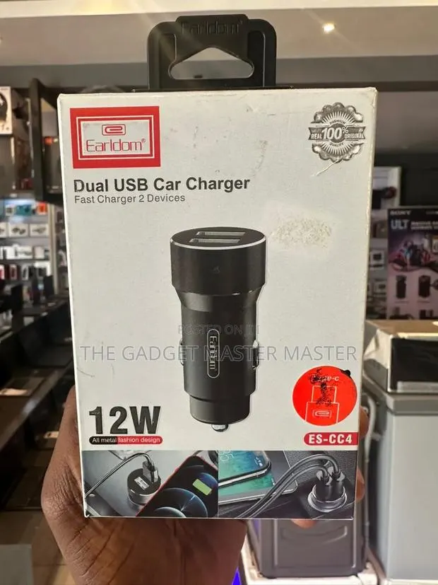 Earldom Dual Usb Car Charger · Photo 1