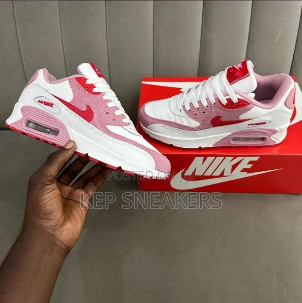 Nike Airmax 90 “Valentines Day 2021” · Photo 1