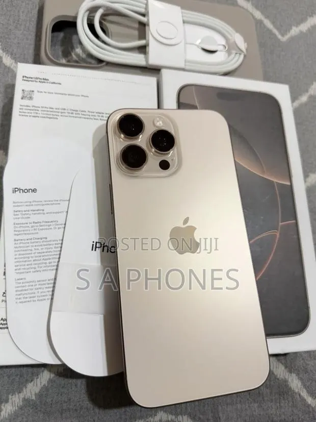 Apple iPhone 16 Pro Max 256 GB Gold · Photo 1