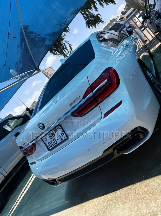 BMW 740 2019 White · Photo 1