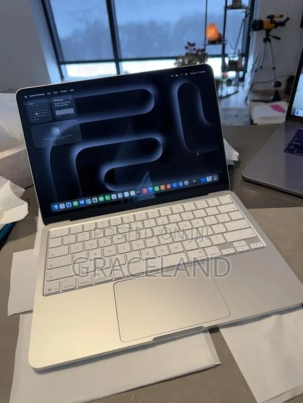 New Laptop Apple MacBook Neo 2026 8GB Apple M5 SSD 512GB · Photo 1