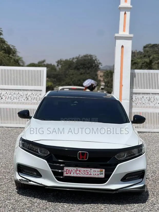 Honda Accord EX 2018 White · Photo 1