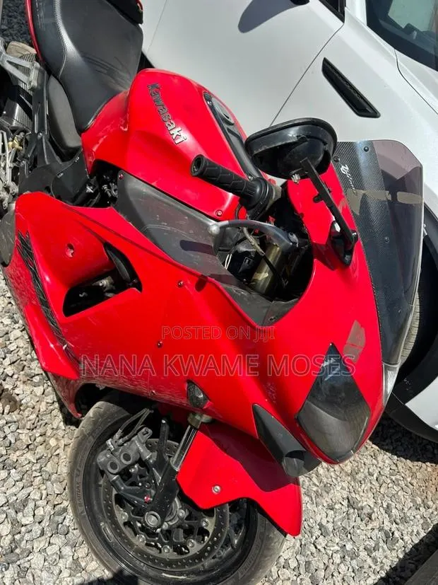 Kawasaki Ninja ZX-14R 2010 Red · Photo 1