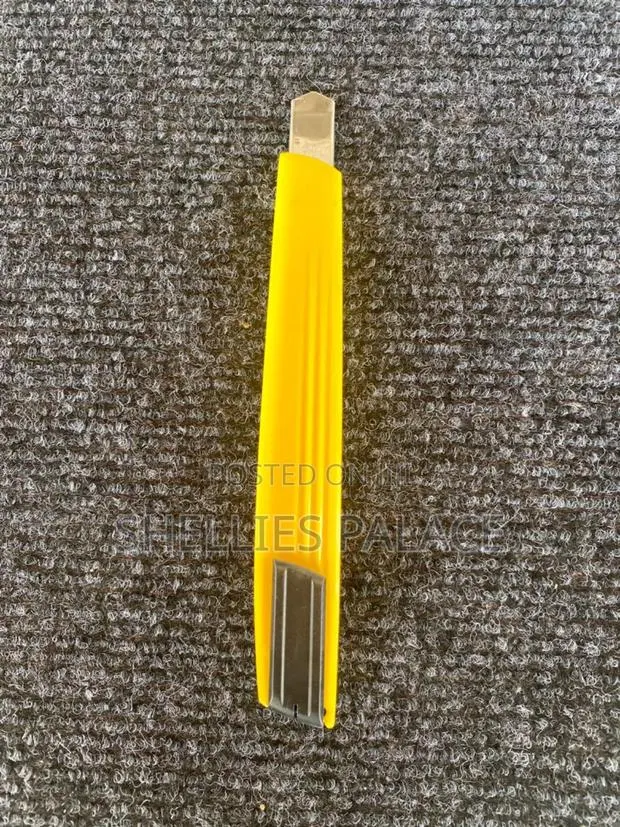 General Purpose 9mm Blade Utility Knife · Photo 1