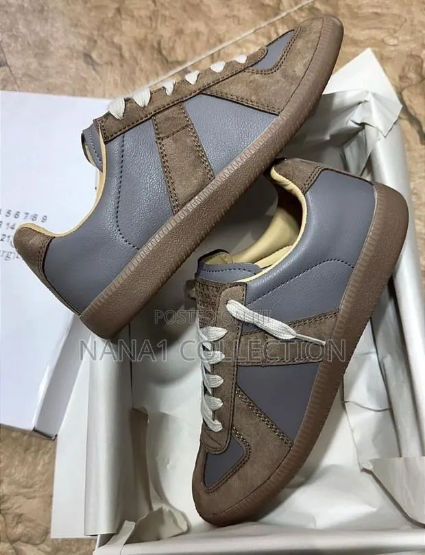 Maison Margiela Replica Low - Top Sneakers in Four Colors · Photo 3