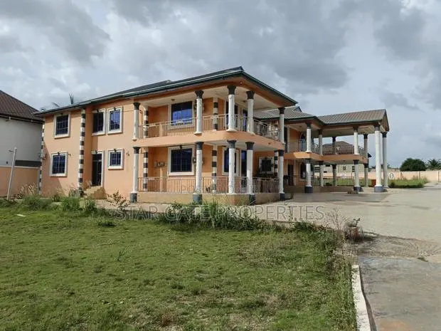 Hotel for Sale (Operational) ( on Tech/Ejisu Road) · Photo 1