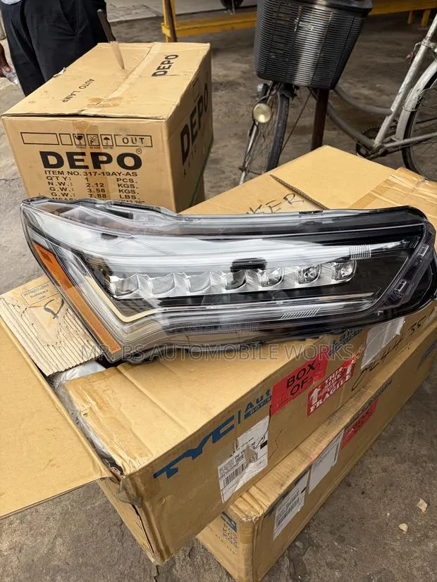 Acura RDX DEPO Headlight 2019 to 2025 · Photo 1