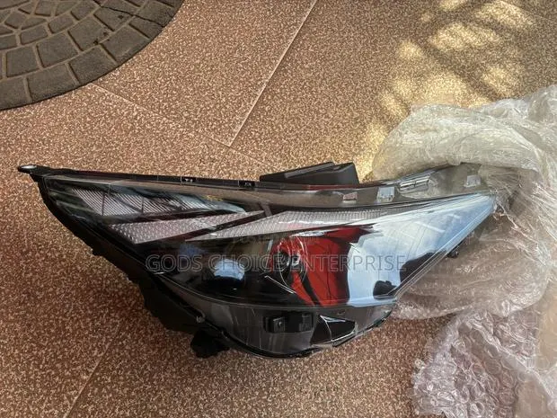 Headlight Elantra 2022-2023-2024 All White · Photo 1