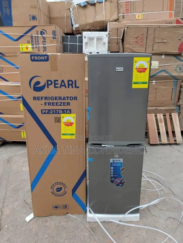 Refrigerator · Photo 1