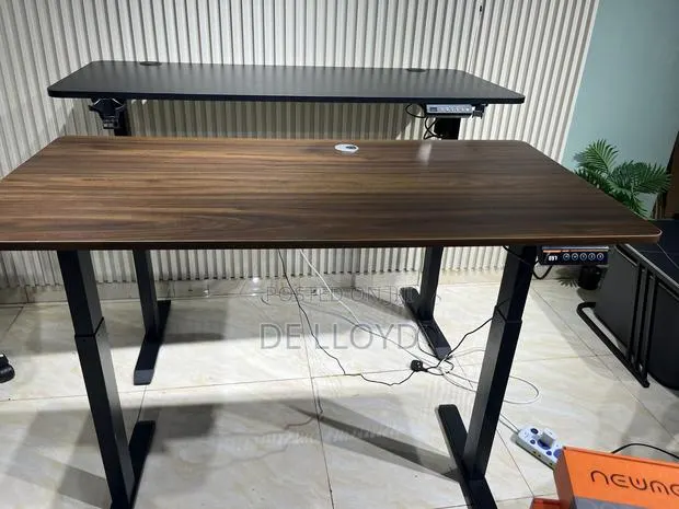 140 Cm Electric or Automatic Adjustable Table · Photo 3