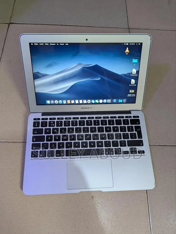 Laptop Apple MacBook Air 4GB Intel Core I5 SSD 128GB · Photo 1