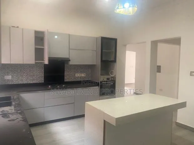 4bdrm House in Lake Side Estate for rent · Photo 1