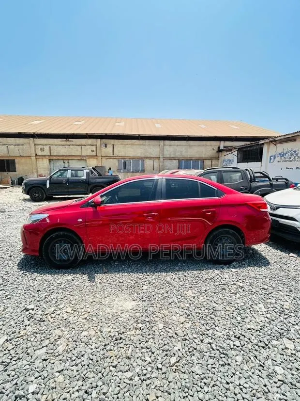 Toyota Vios 2017 Red · Photo 1