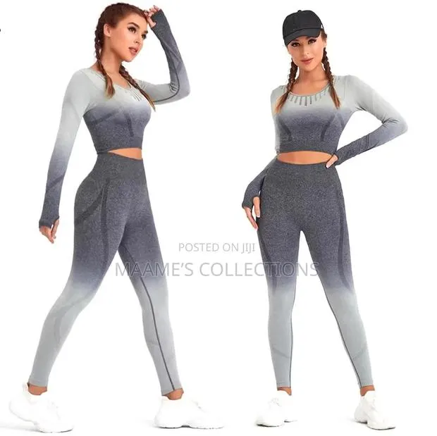 Ombre Women Yoga Set Seamless Leggings And Long Sleeve Crop Top · Photo 1