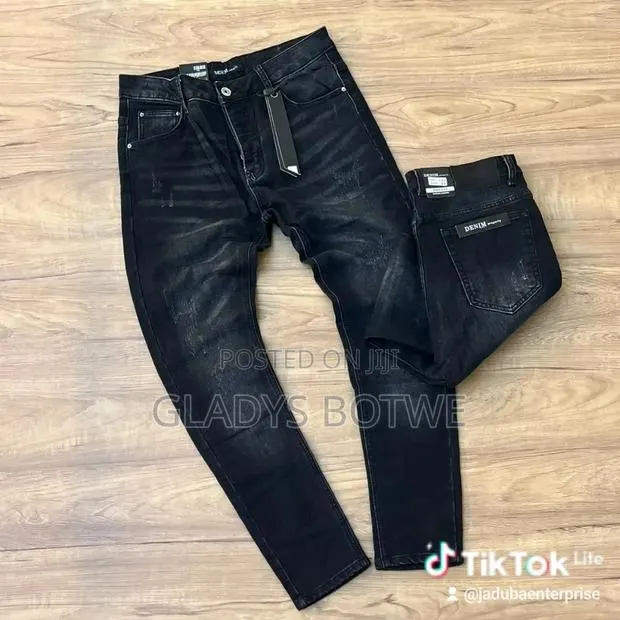 New Men's Jeans · Photo 1