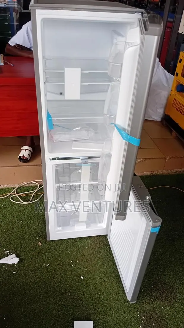 Roch 157L Fridge – Sleek Design and Plenty Of · Photo 1