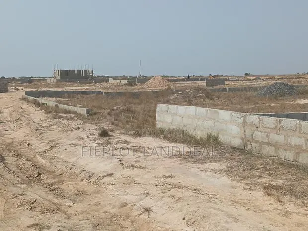 Prime Half Plot Near New Airport Tsopoli · Photo 1