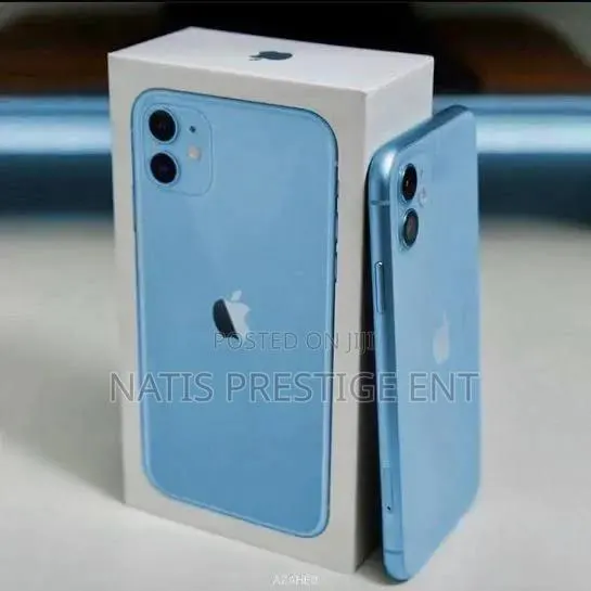 New Apple iPhone 11 128 GB Red · Photo 1