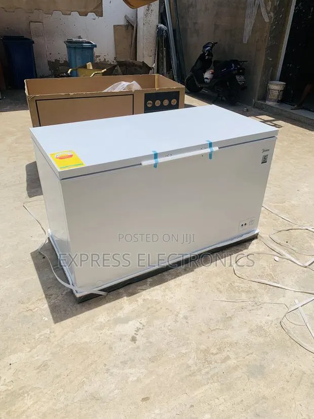 Eco Made Function Chest Freezer 418l Midea White · Photo 1