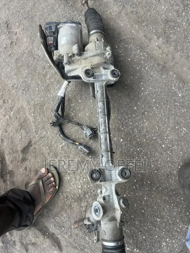 Range Rover Velar Electronic Steering Rack – Home Used · Photo 1