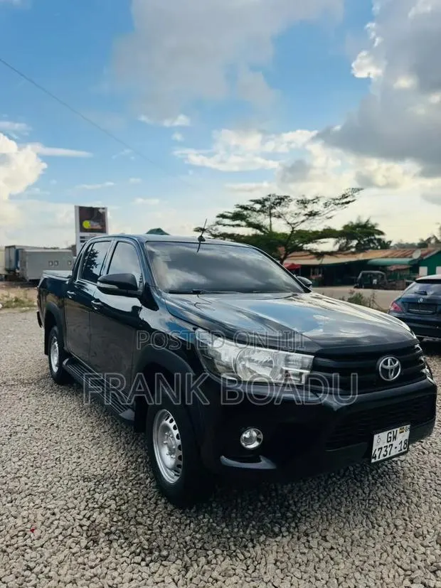 Toyota Hilux 2018 Black