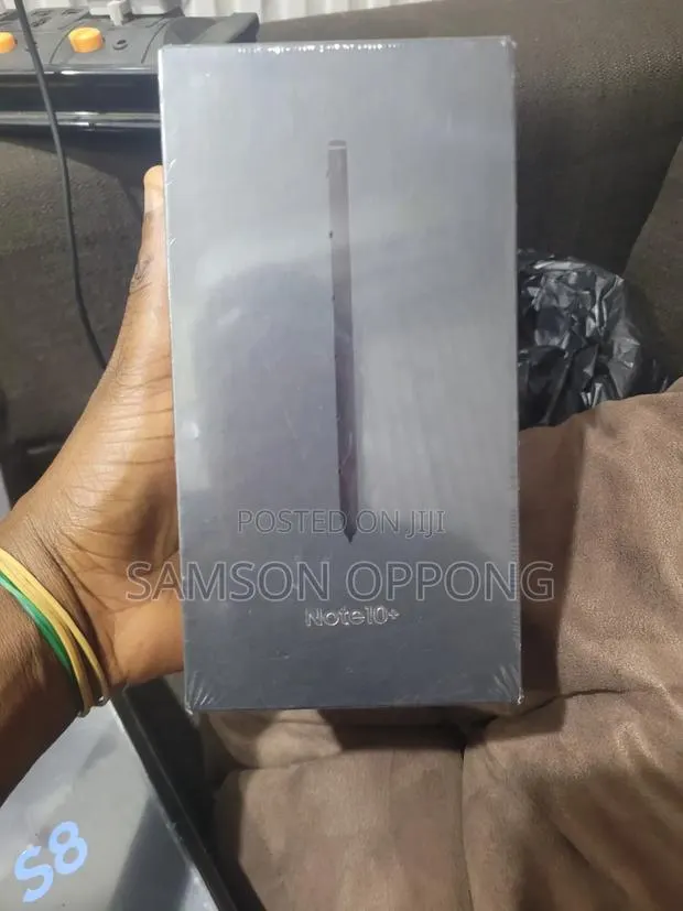 New Samsung Galaxy Note 10 Plus 256 GB Black · Photo 1